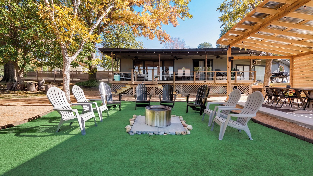 Photo of Outdoor in Gun Barrel City