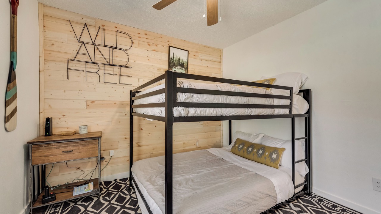 Photo of Bedroom in Gun Barrel City
