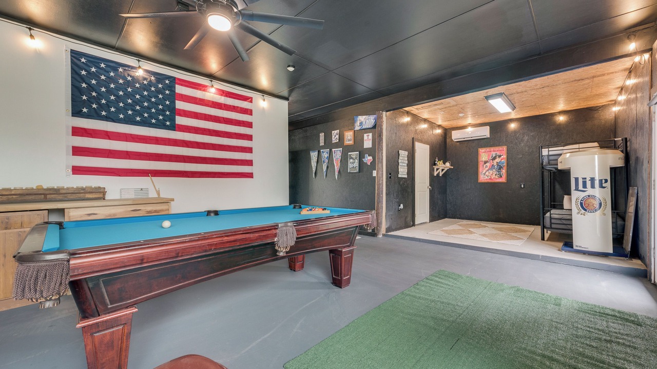 Photo of Bedroom in Gun Barrel City