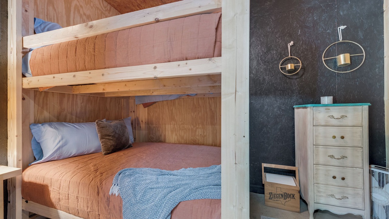 Photo of Bedroom in Gun Barrel City