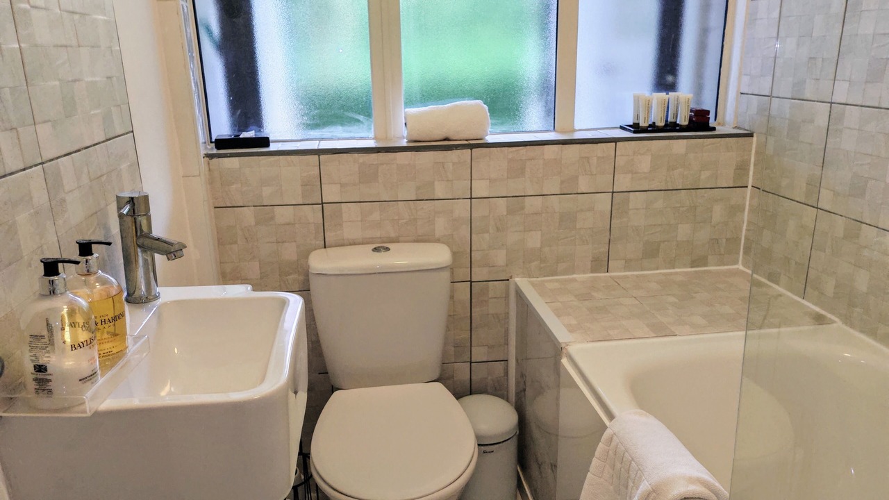 Photo of Bathroom in Finsbury