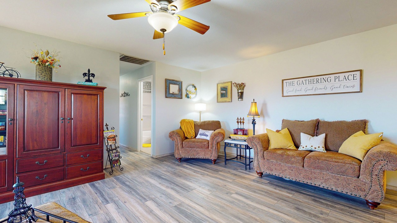 Photo of Livingroom in Wise County