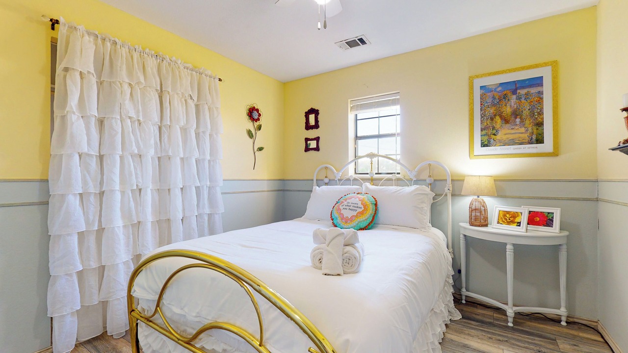 Photo of Bedroom in Wise County