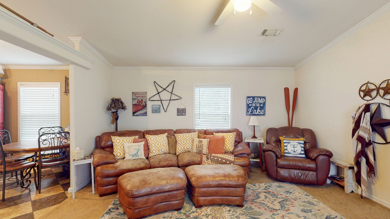 Photo of Livingroom in Graham