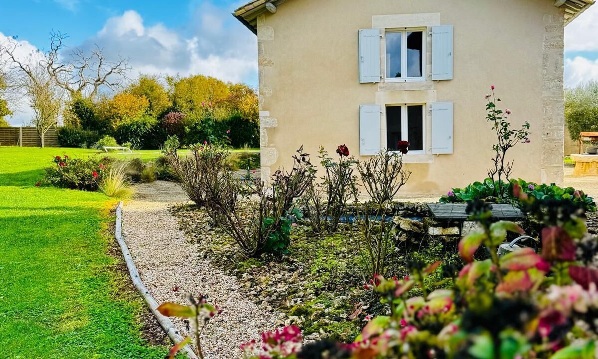 Photo of Outdoor in Saint-Sauvant