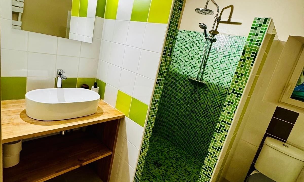 Photo of Bathroom in Saint-Sauvant