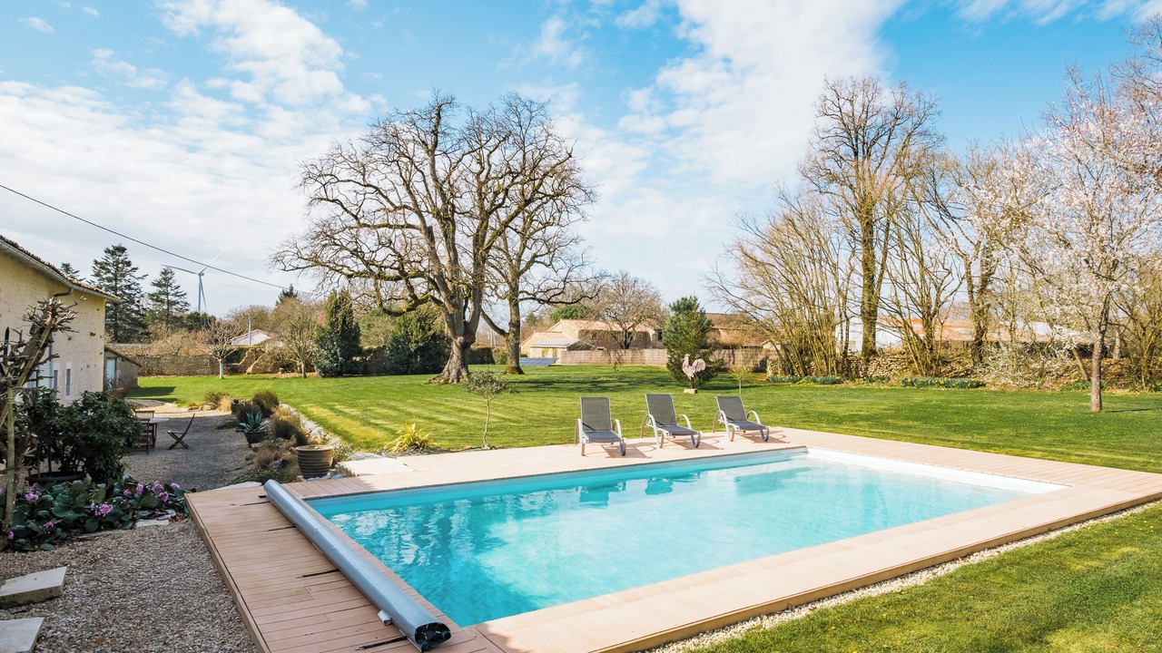 Photo of Outdoor in Saint-Sauvant
