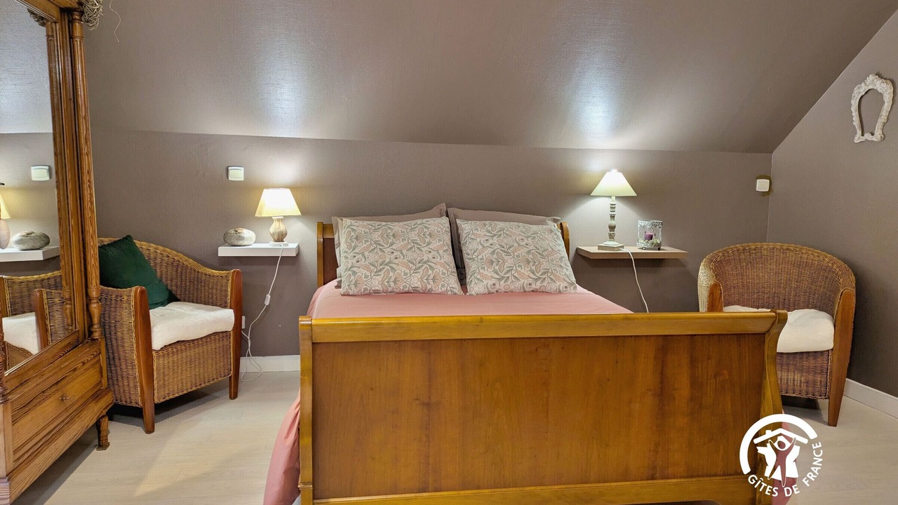 Photo of Bedroom in Louverne
