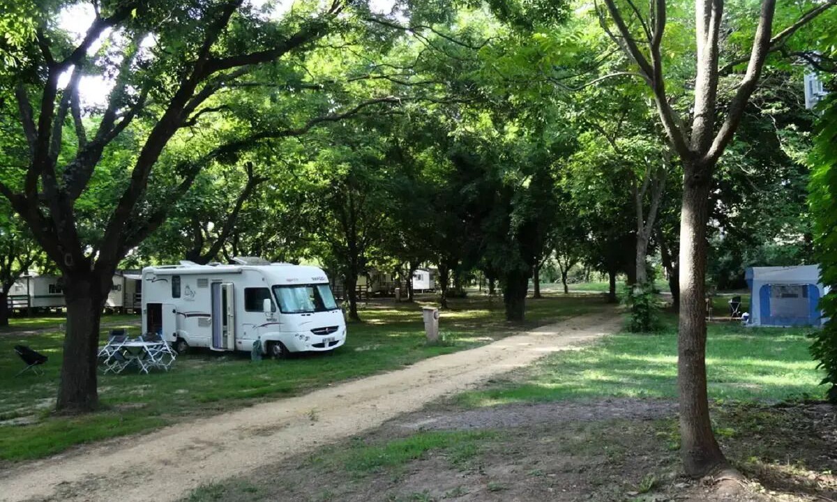 Photo of Outdoor in Saint-Julien-de-Peyrolas