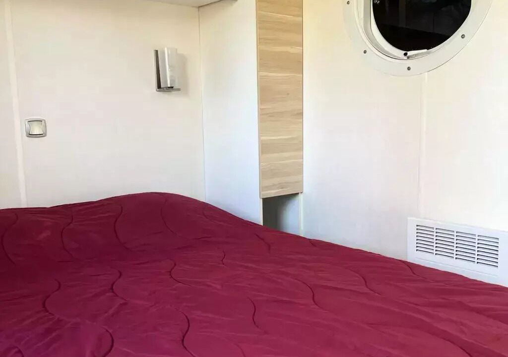 Photo of Bedroom in Saint-Julien-de-Peyrolas
