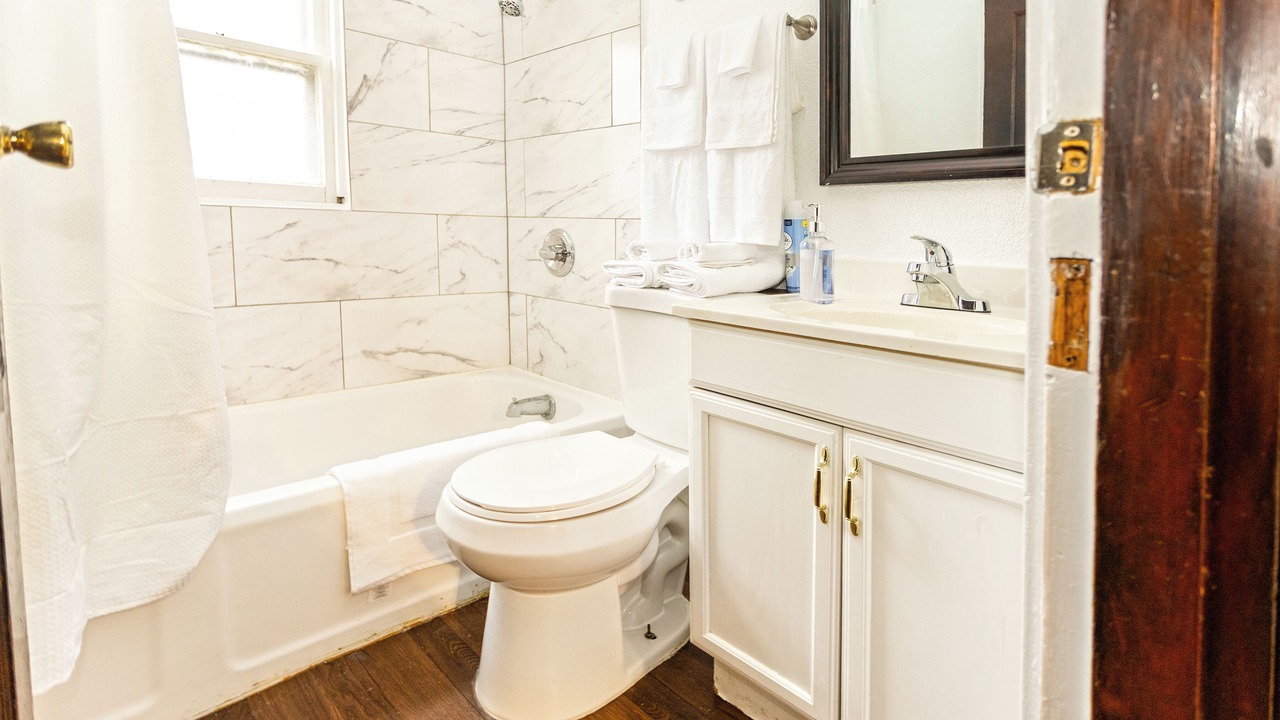 Photo of Bathroom in Jennings