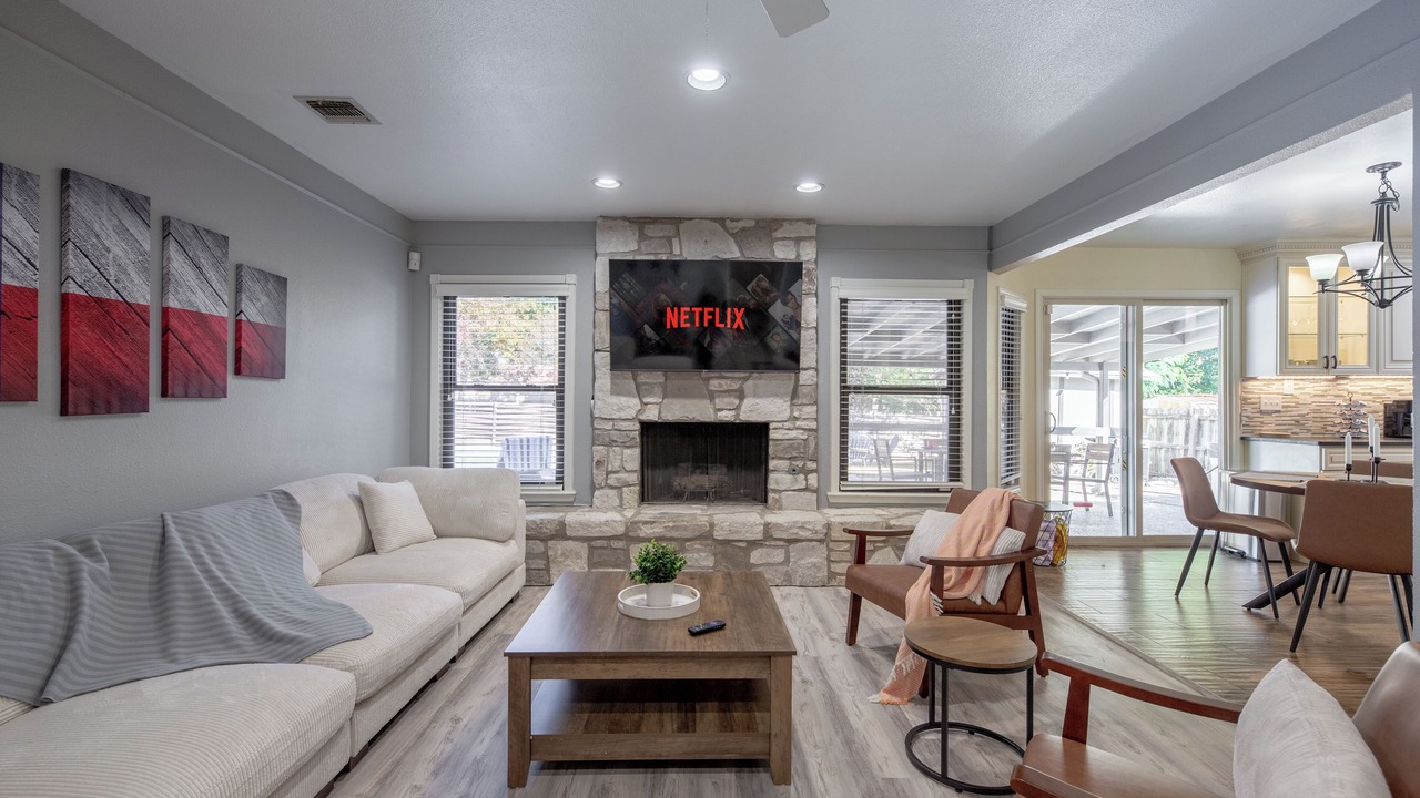 Photo of Livingroom in Converse