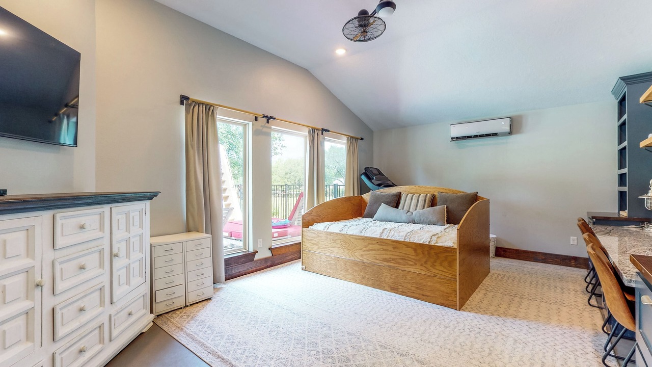 Photo of Livingroom in Tomball