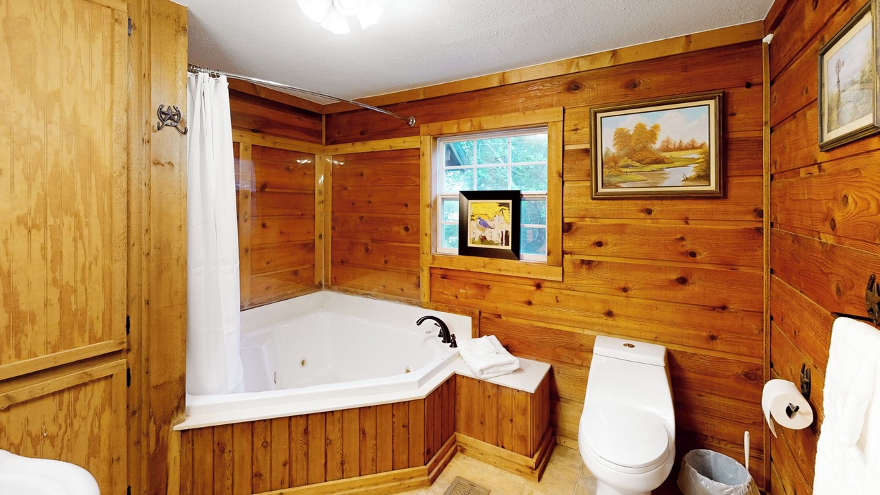 Photo of Bathroom in Groesbeck