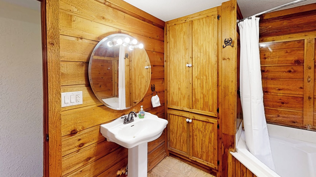 Photo of Bathroom in Groesbeck