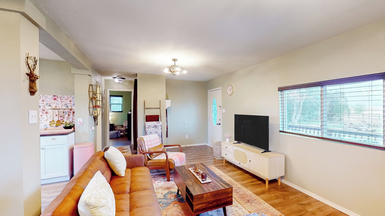 Photo of Livingroom in Chappell Hill