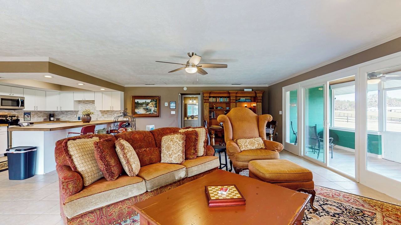 Photo of Livingroom in Micanopy