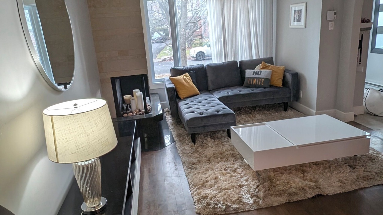 Photo of Livingroom in Boucherville