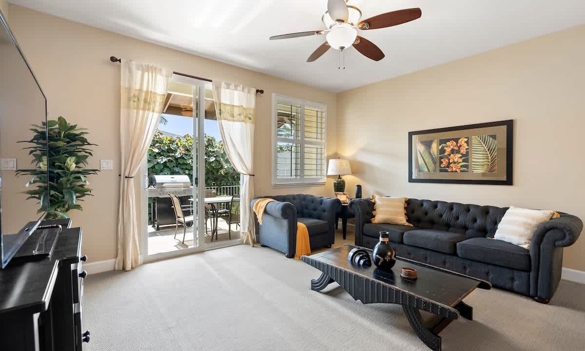 Photo of Livingroom in Kapolei