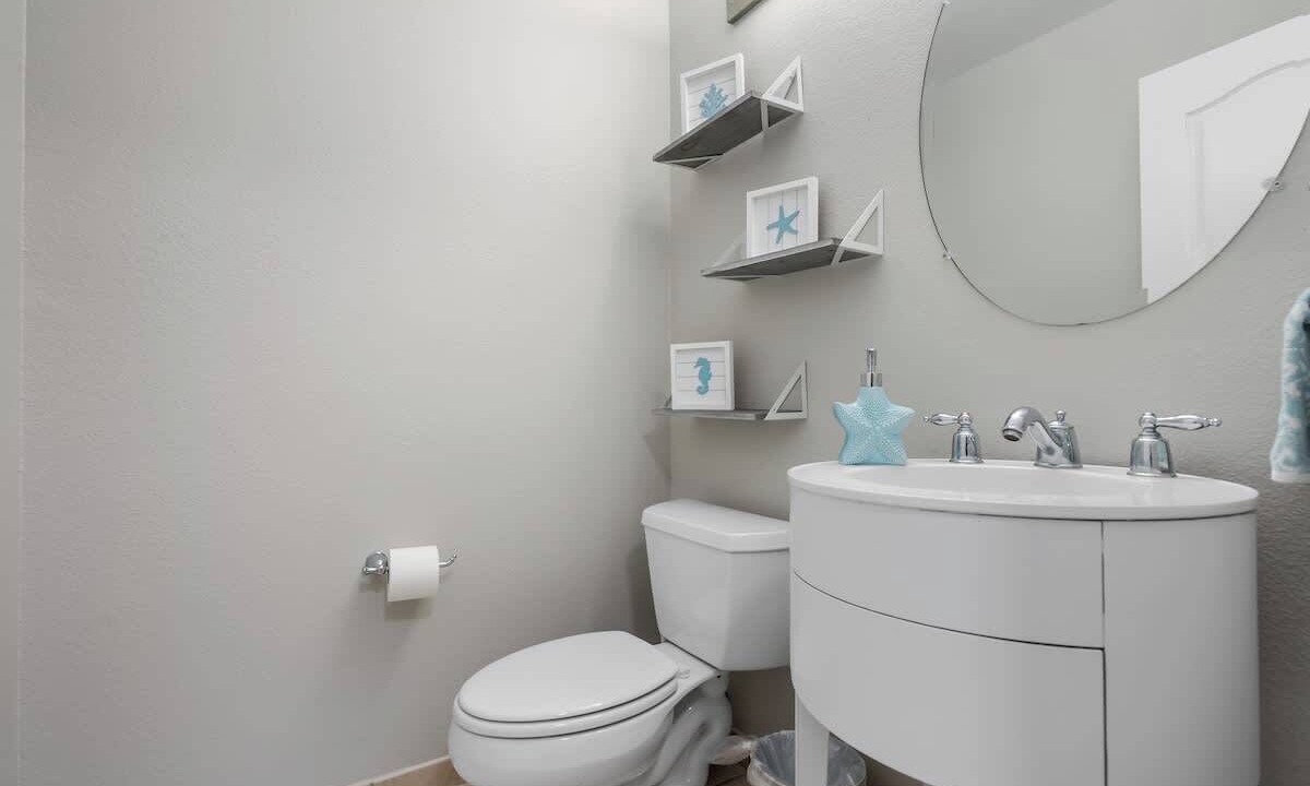 Photo of Bathroom in Kapolei