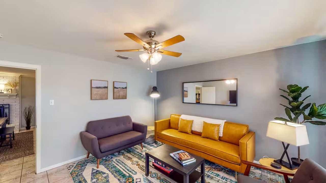 Photo of Livingroom in Waco