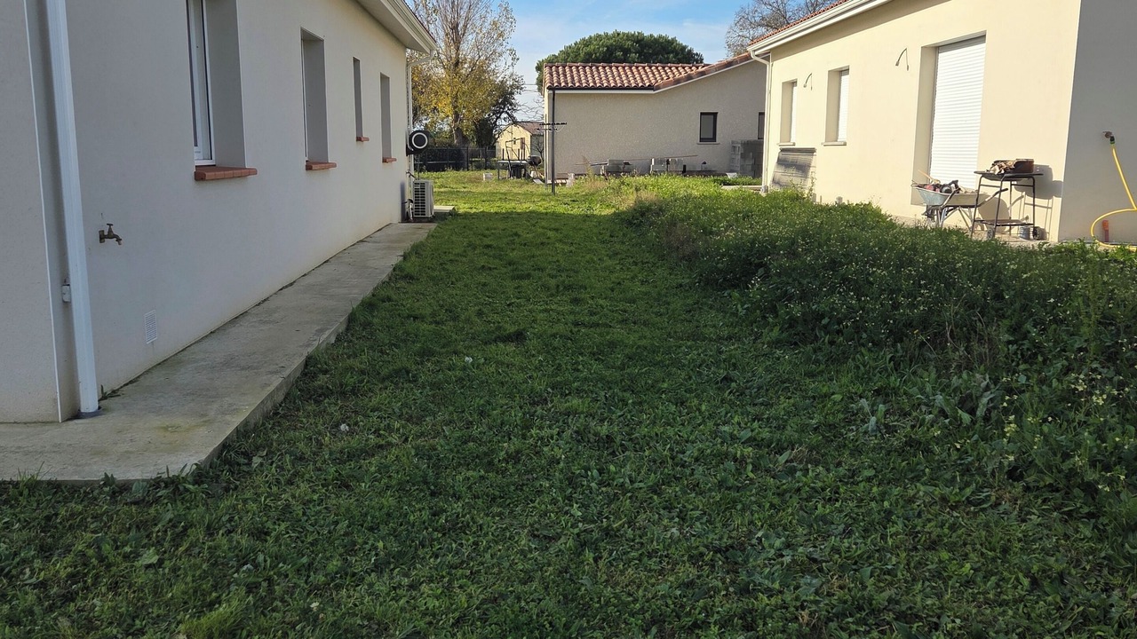 Photo of Outdoor in Peyssies