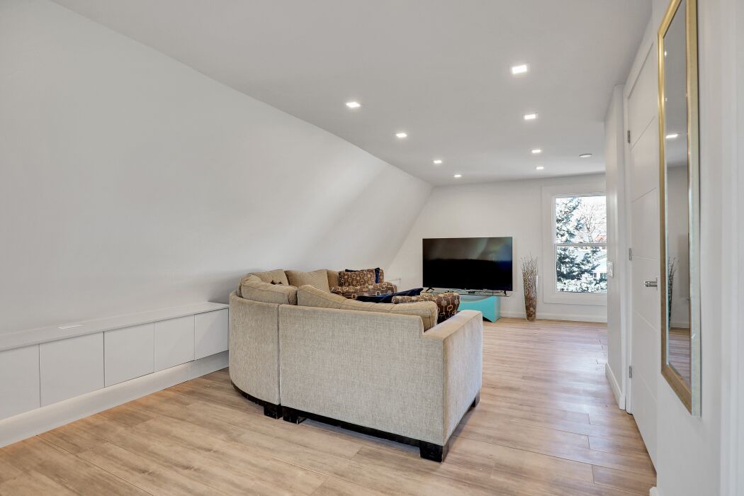 Photo of Livingroom in Old Ottawa East