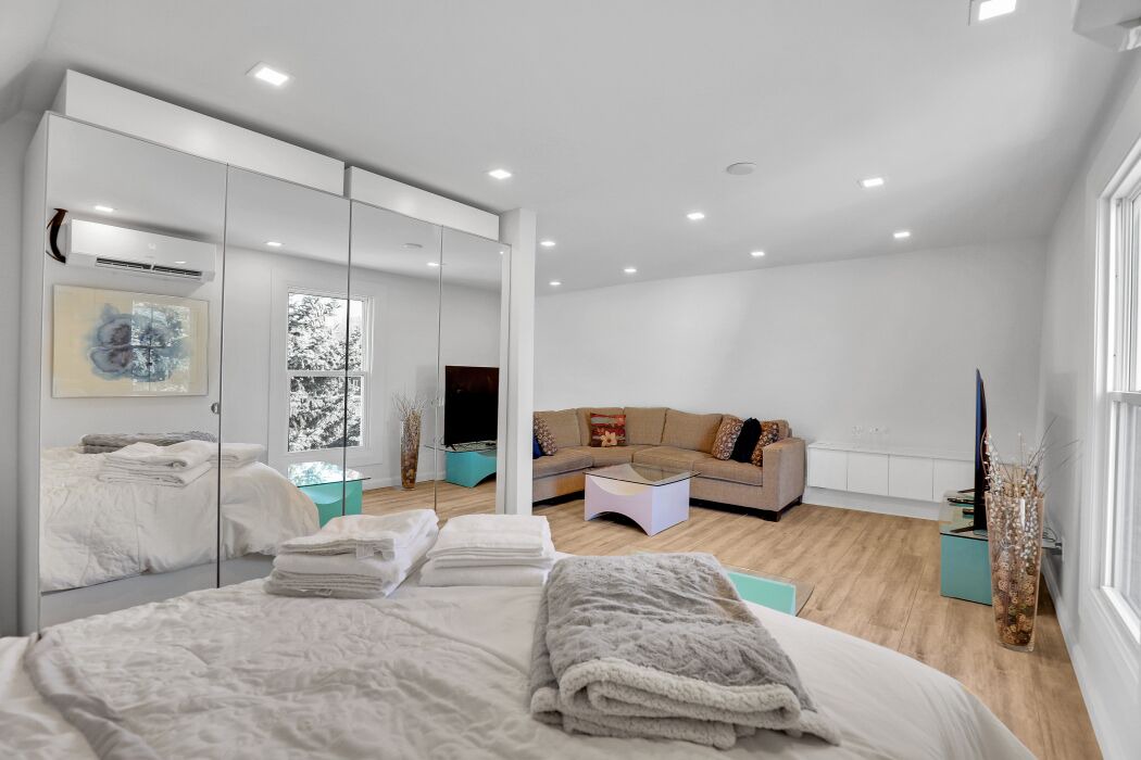 Photo of Bedroom in Old Ottawa East