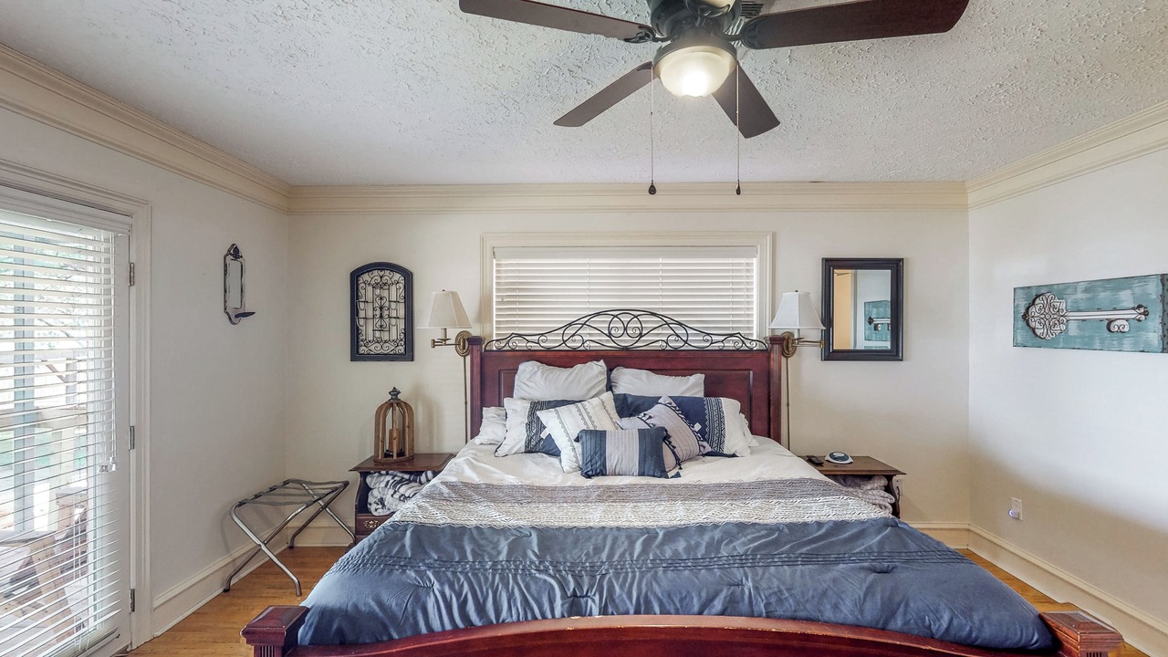 Photo of Bedroom in West Livingston