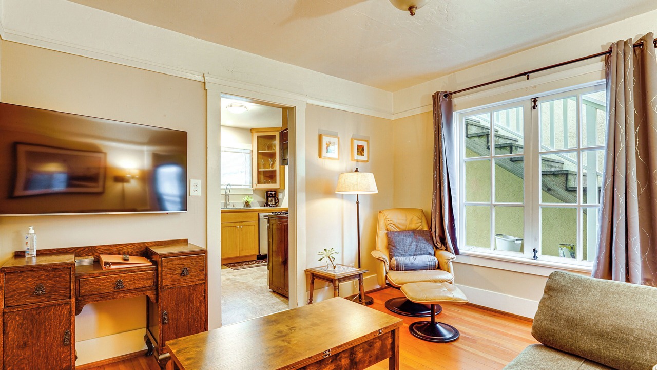 Photo of Livingroom in Beach Hill - Beach Flats