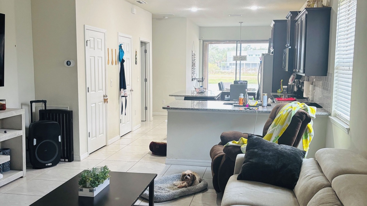 Photo of Livingroom in Riverview