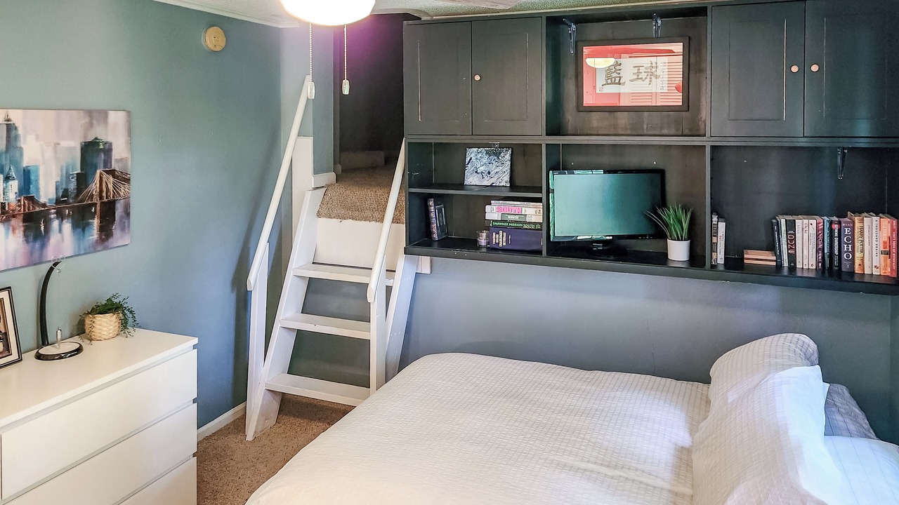 Photo of Bedroom in Overland Park