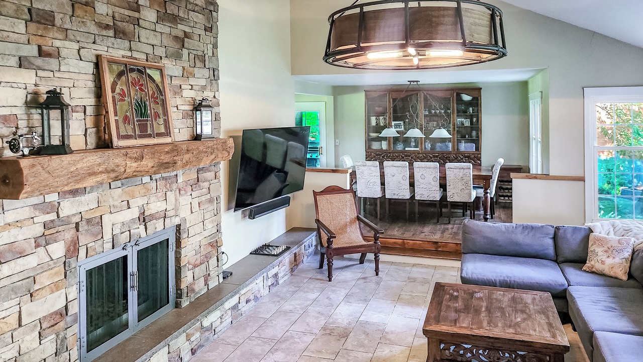 Photo of Livingroom in Overland Park