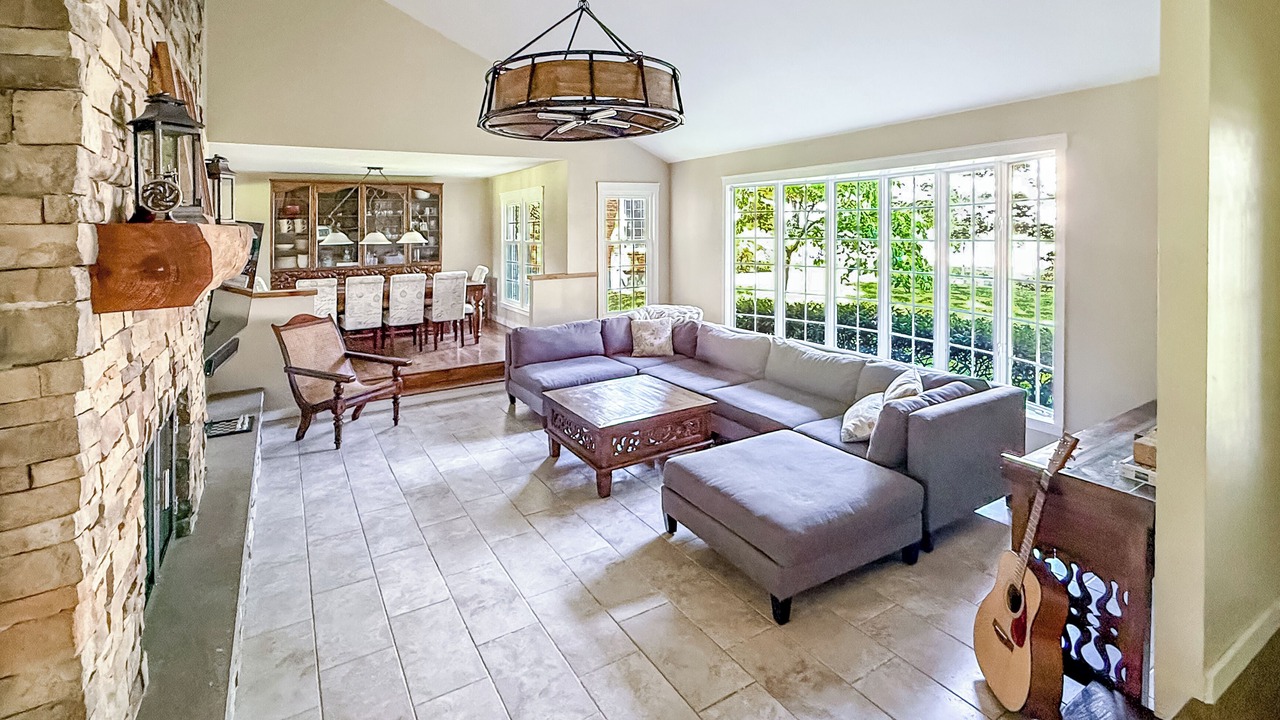 Photo of Livingroom in Overland Park