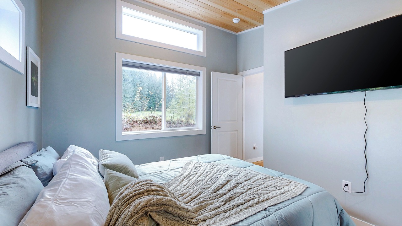 Photo of Bedroom in Carson