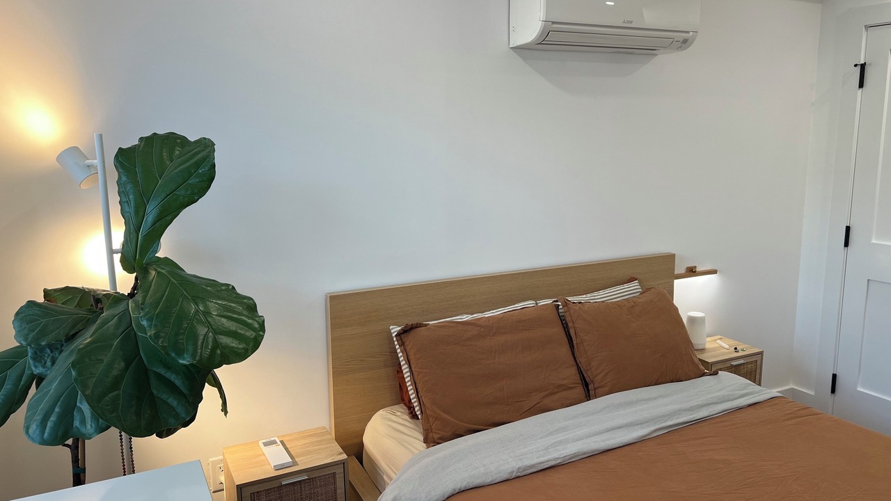 Photo of Bedroom in Ditmars Steinway