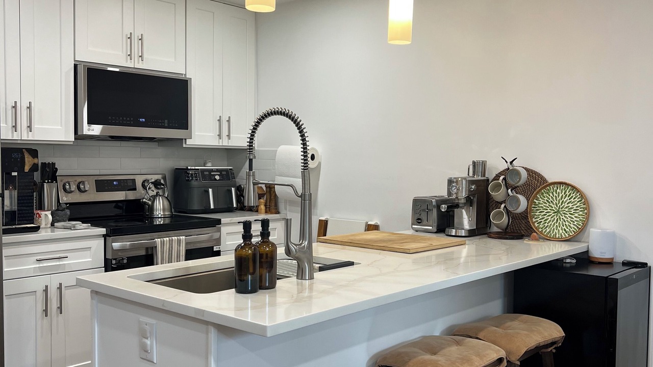 Photo of Kitchen in Ditmars Steinway