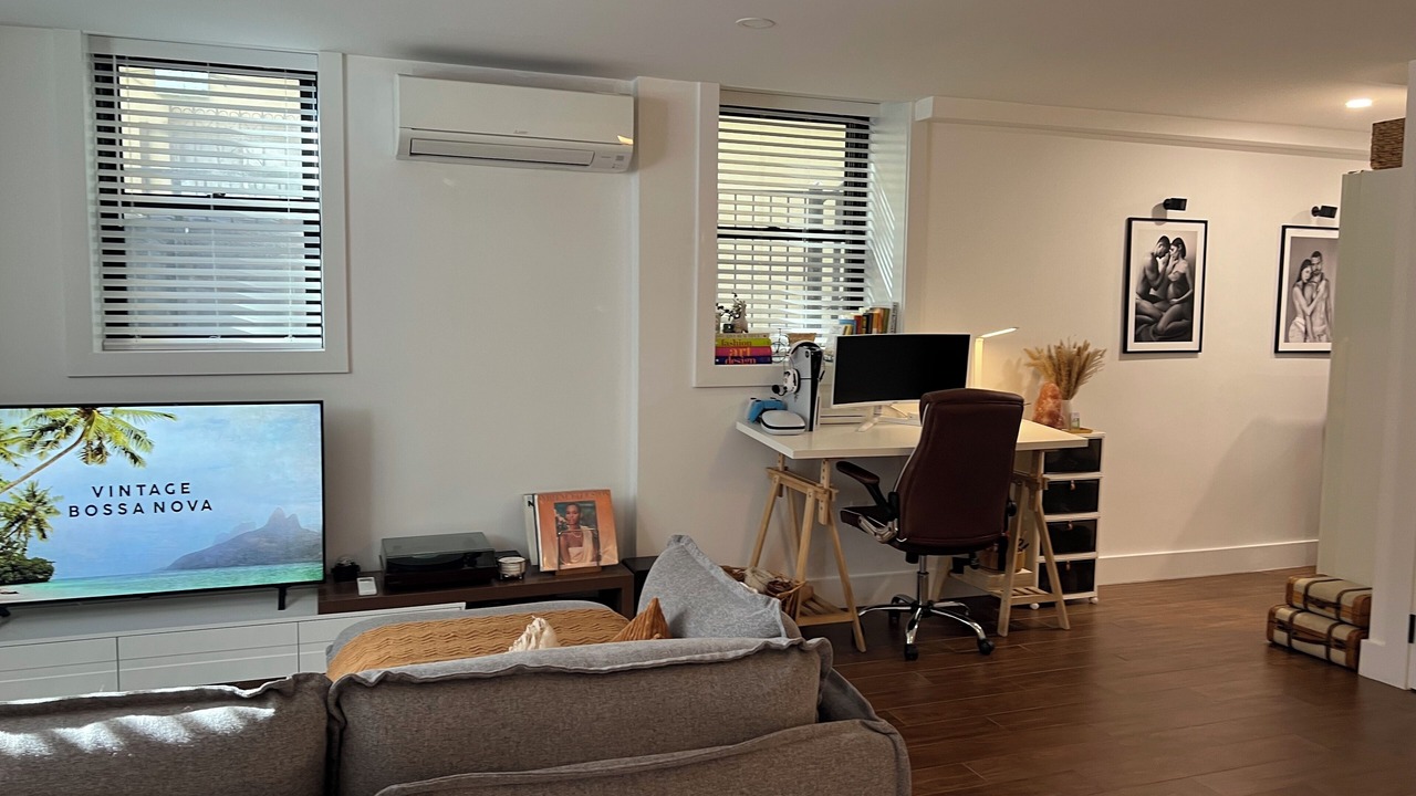 Photo of Livingroom in Ditmars Steinway