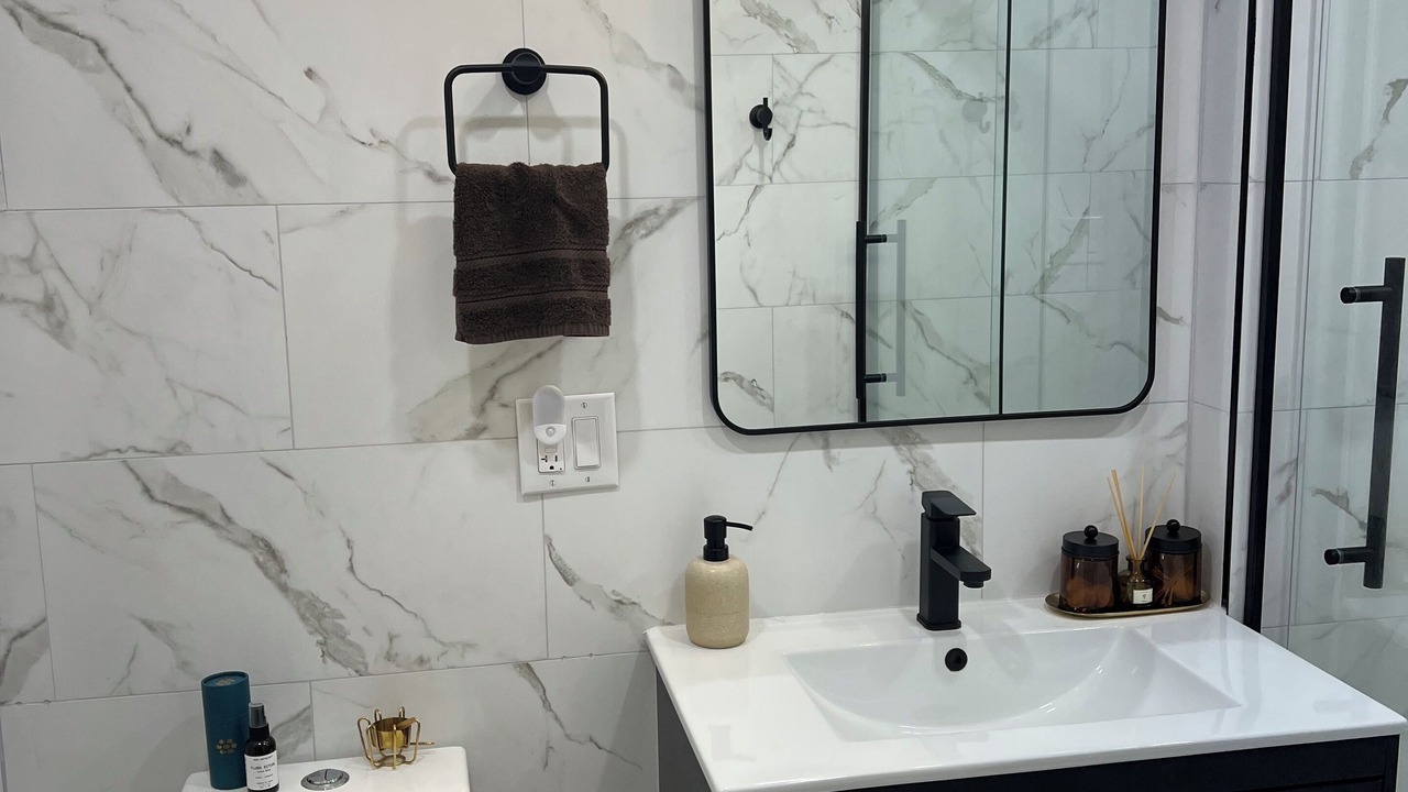 Photo of Bathroom in Ditmars Steinway