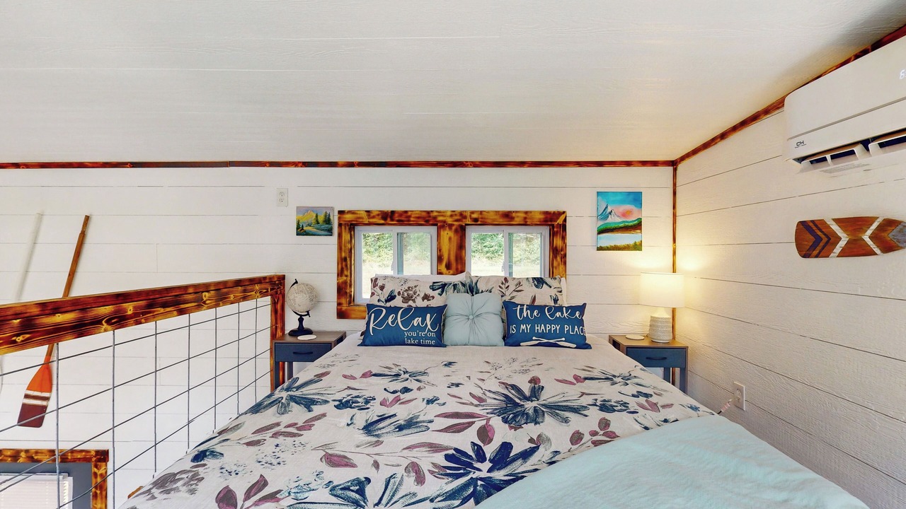 Photo of Bedroom in Cedar Bluff