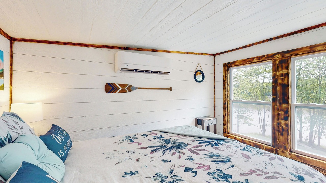 Photo of Bedroom in Cedar Bluff