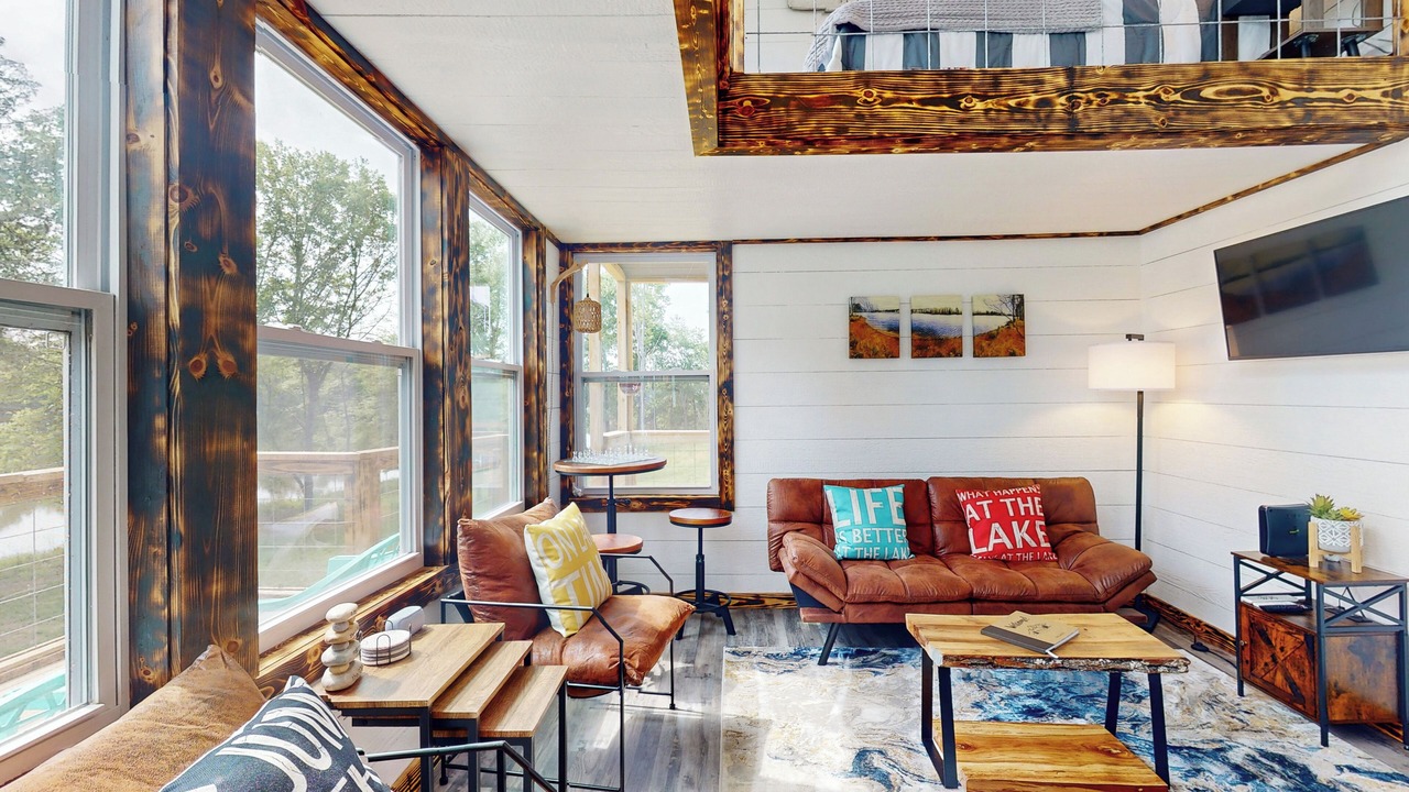 Photo of Livingroom in Cedar Bluff