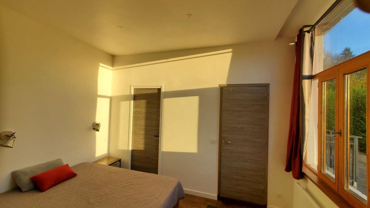 Photo of Bedroom in Seez