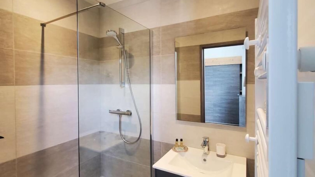 Photo of Bathroom in Seez
