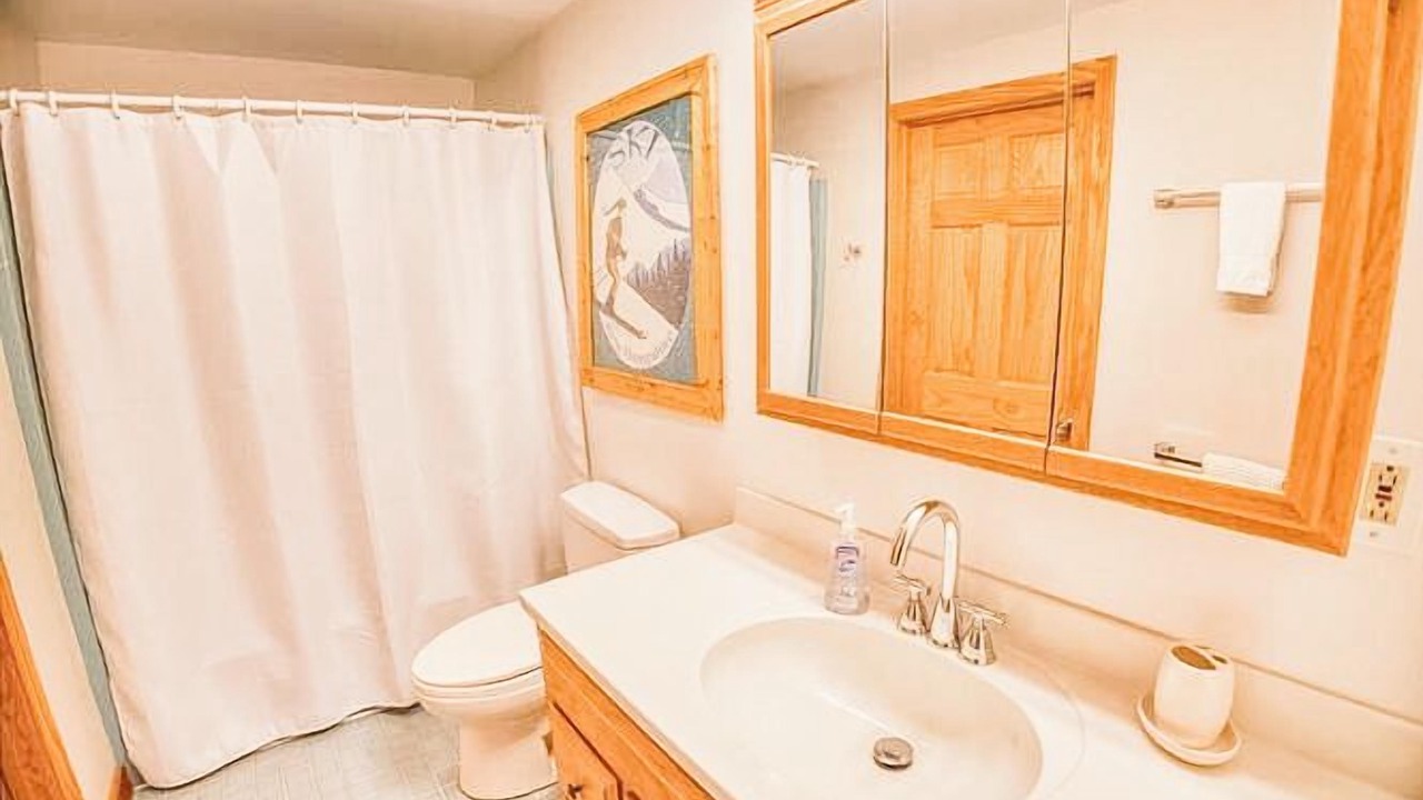 Photo of Bathroom in Birch Hill