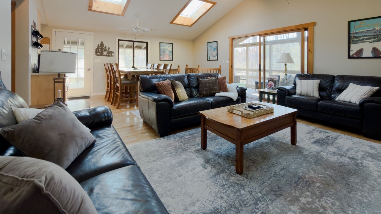 Photo of Livingroom in Birch Hill