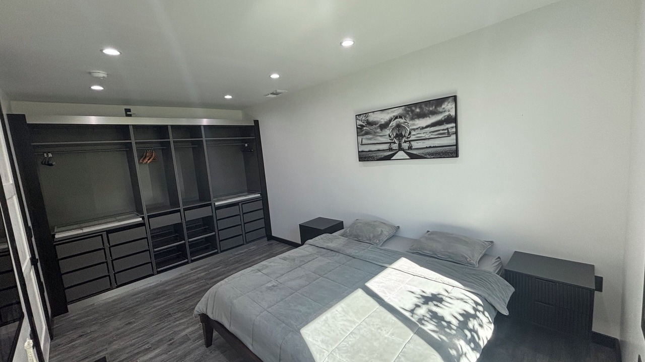 Photo of Bedroom in Burbank