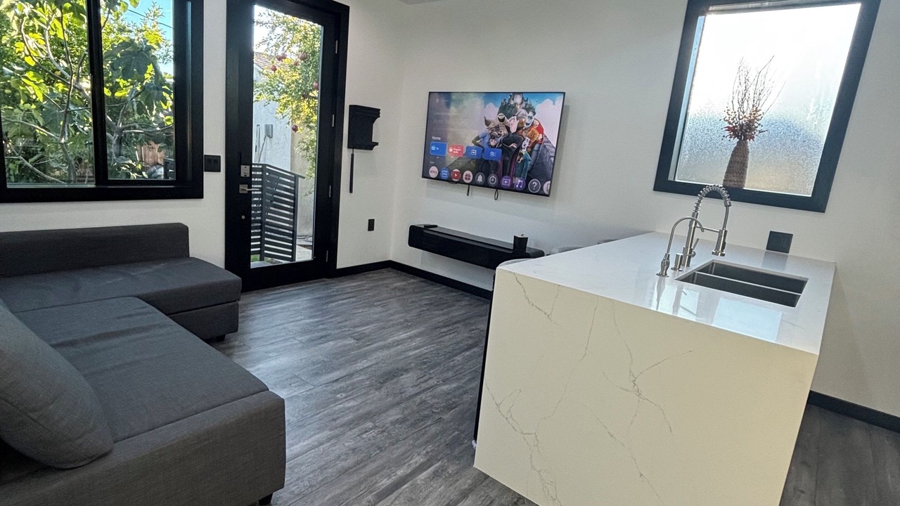 Photo of Livingroom in Burbank