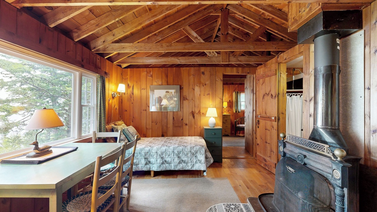 Photo of Bedroom in Northport