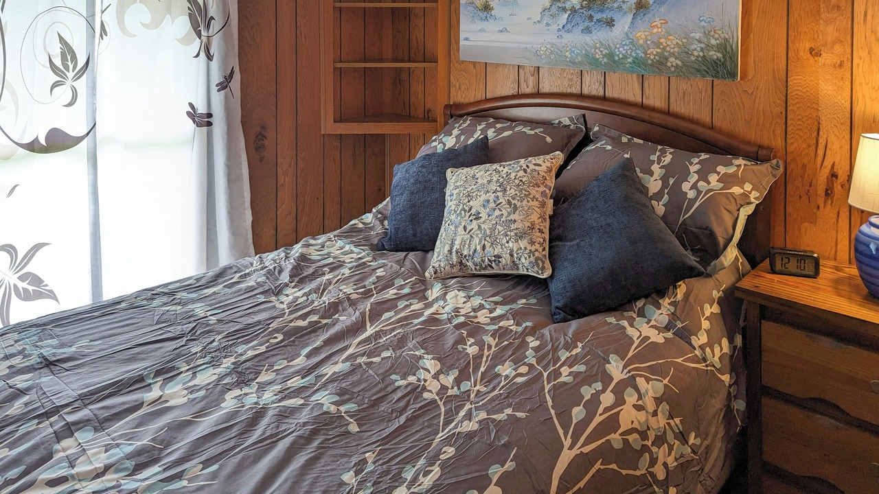Photo of Bedroom in Cameron